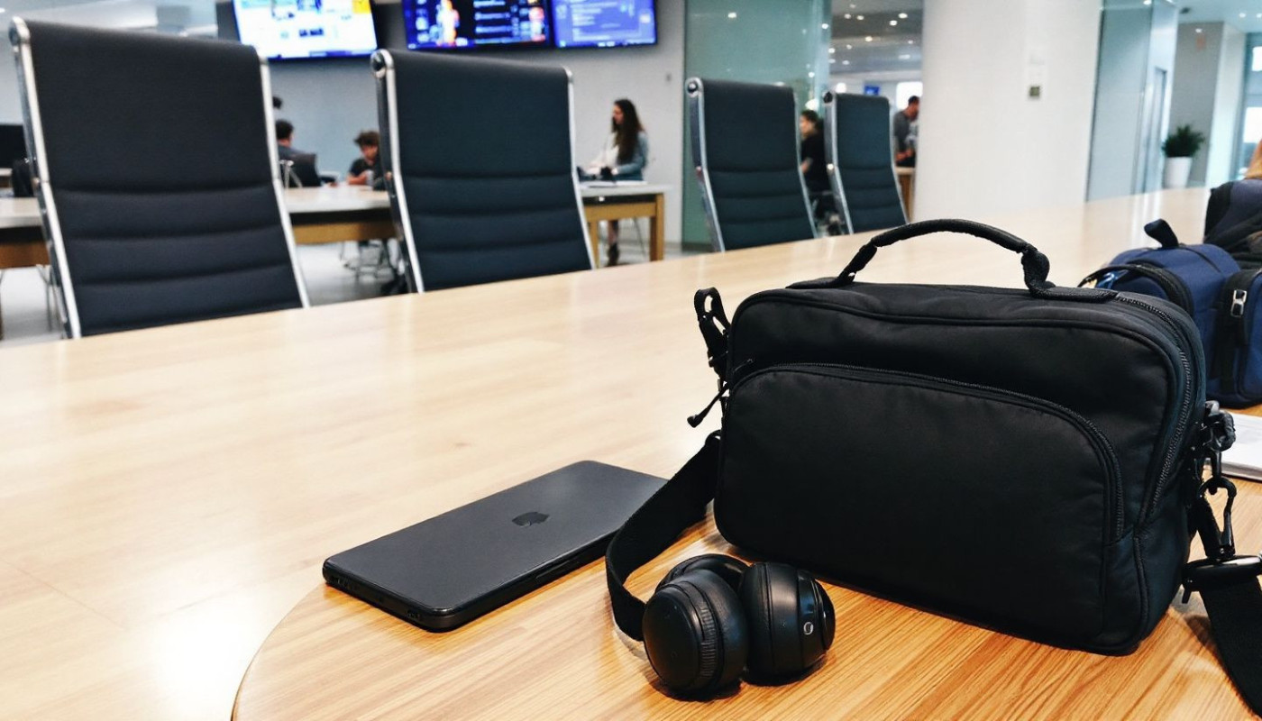 How Does An ESIM Simplify Your Mobile Data Needs While Traveling In Europe?